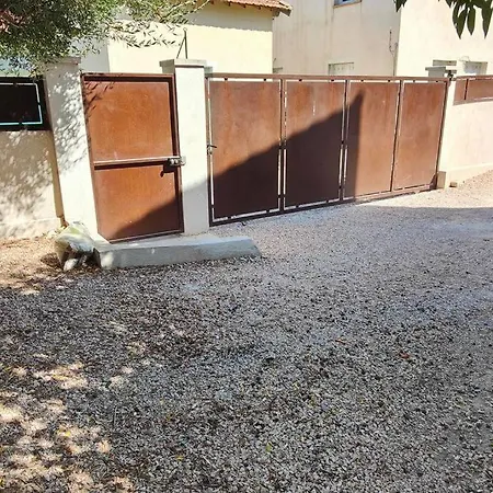 Maison Avec Mezzaninne 1 A 4 Pers, Jardin Et Pkg Secure